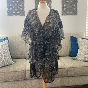 NWT Lovely Express brand blouse/ kimono/ beach cover up, One Size